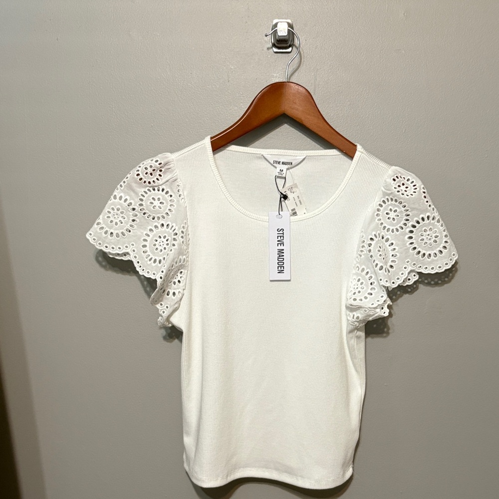 Steve Madden NWT Olina White Eyelet Short Sleeve Top Round Neckline